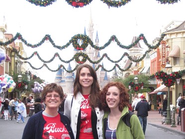 20100101a Mantey Trip Holiday New Year's Day DIsney Magic Kingdom Terri Camera Florida