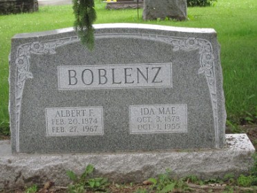 20150620g Boblenz Burnham Mantey Trip Family History Touring Agosta Cemetery Ohio