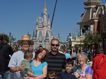 20160218a Bourland Burnham Campbell Trip Disney Magic Kingdom - Entrance To Haunted Mansion Florida