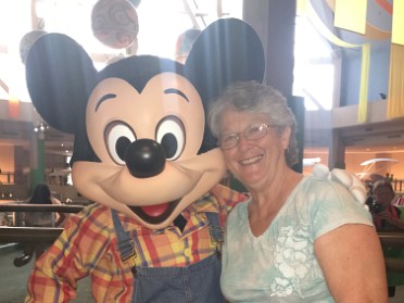 20170805a Burnham Trip Disney Epcot Garden Grill Character Dining Florida