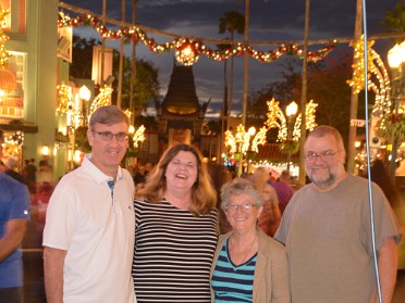20171208a Burnham Szandzik Trip Holiday Christmas DIsney Hollywood Studios Florida