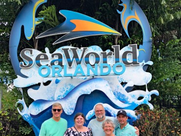 20211003a Burnham Szandzik Trip Birthday Vicki 61st Dining WIth Orcas Seaworld Orlando Florida