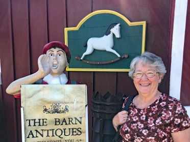 20220303a Burnham Trip The Barn Antiques Lake Alfred Florida