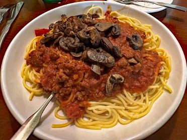 20230708z Burnham Trip Western US Grand Circle Tour Dinner Fairview Heights Illinois