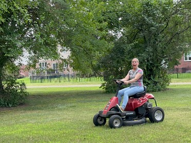 20250702a Burnham Campbell Trip Mower And Yard And Shopping Day Michigan